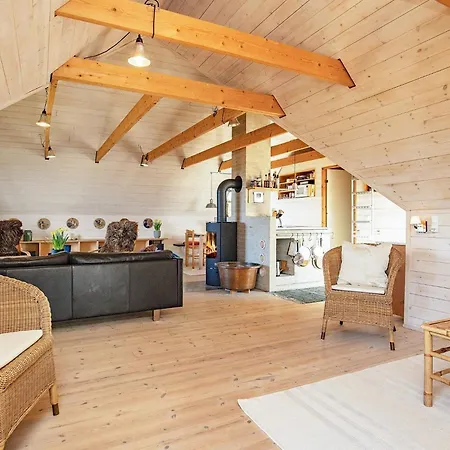 Two-bedroom Holiday In 3 * Blåvand